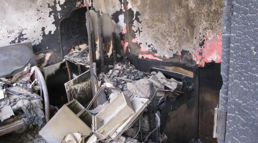 Why choose water damage restoration service for emergency flood repair in Fort Worth